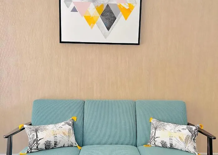 2 Bedroom Luxury Flat With Balcony Cannes Center